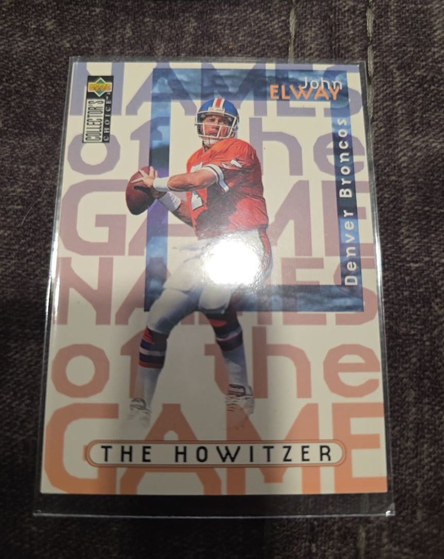 1997 Upper Deck Collector's Choice #52 John Elway The Howitzer — front