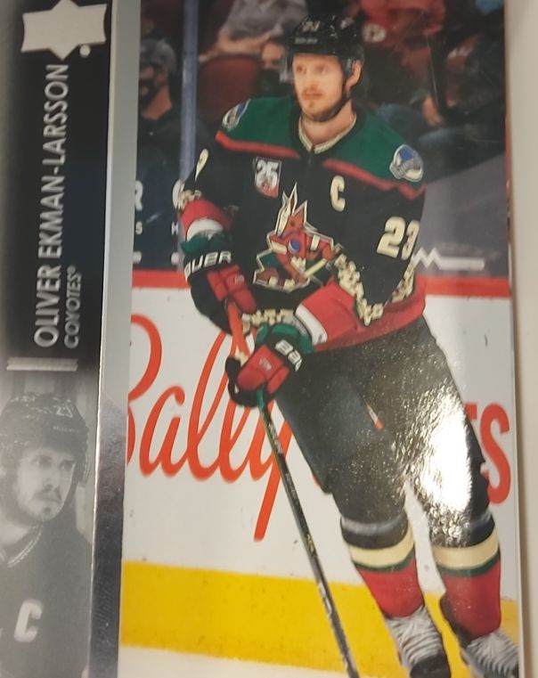 2021-22 Upper Deck #9 Oliver Ekman-Larsson — front
