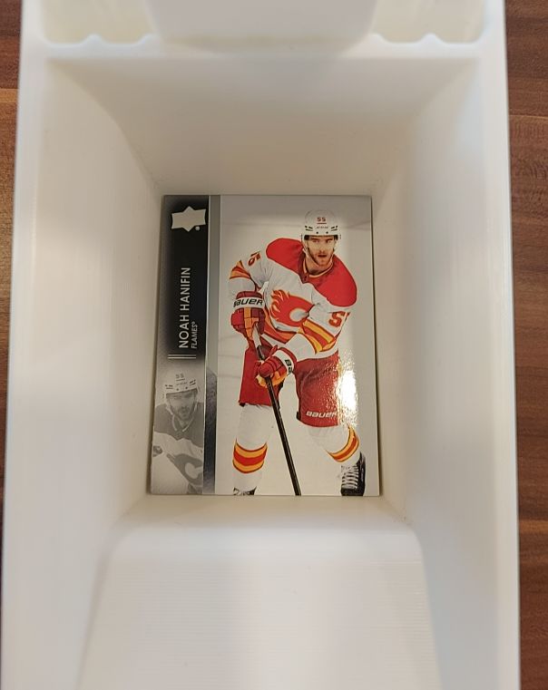 2021-22 Upper Deck #28 Noah Hanifin — front