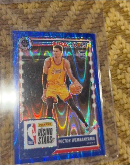 2023-24 Panini NBA Hoops Premium Stock #282 Victor Wembanyama — front