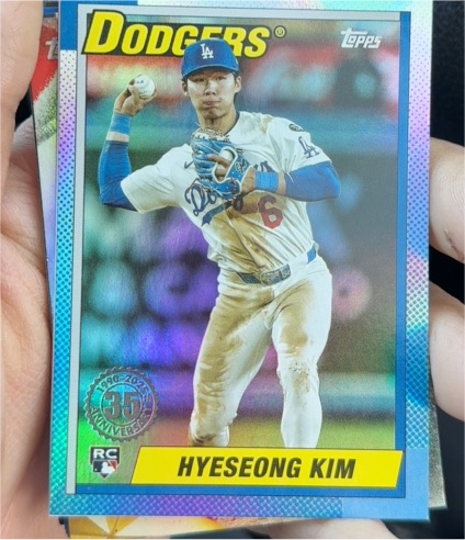 2025 Topps Update #U90-13 Hyeseong Kim 35th Anniversary Foil — front
