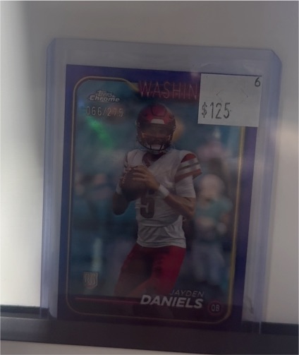 2024 Topps Chrome #201 Jayden Daniels Refractor — front