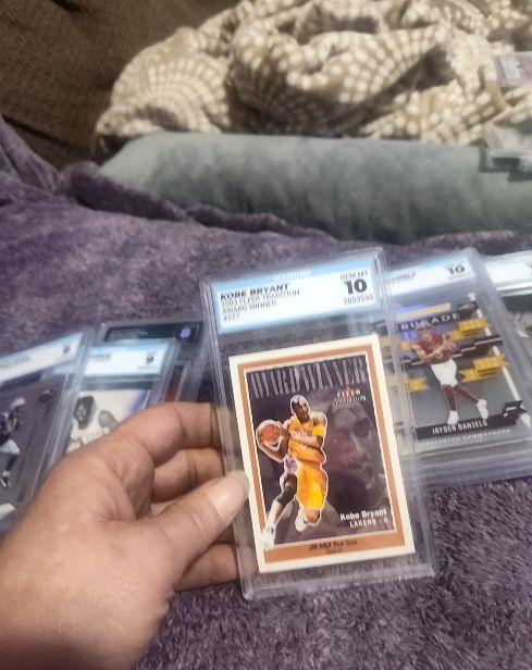 2003 Fleer Basketball Award Winner #227 Kobe Bryant — front