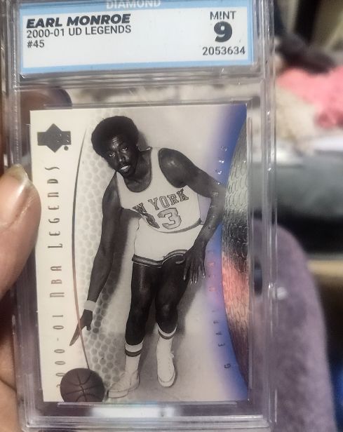 2000-01 Upper Deck NBA Legends #45 Earl Monroe — front
