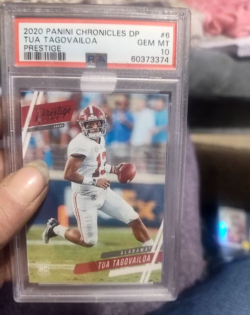 2020 Panini Chronicles DP Prestige #6 Tua Tagovailoa — front