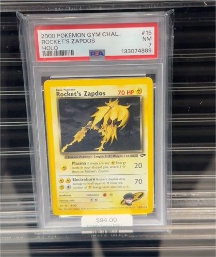 2000 Pokémon Gym Challenge #15 Rocket's Zapdos — front