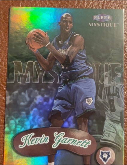 1999-00 Fleer Mystique #66 Kevin Garnett — front
