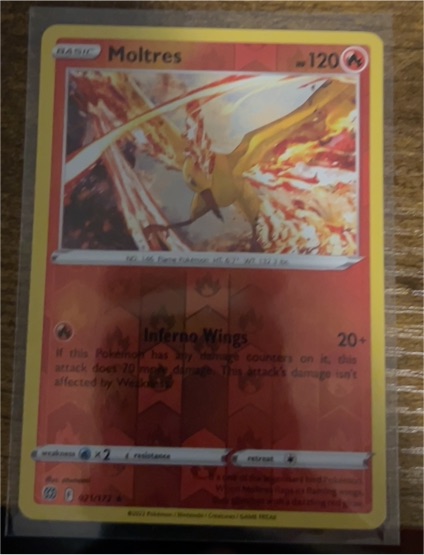 2022 Pokémon TCG Brilliant Stars #021 Moltres — front