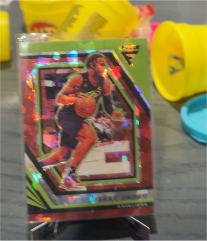 2022-23 Panini Flux #33 Isaac Okoro — front