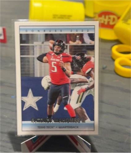 2022 Panini Chronicles Draft Picks - Donruss Retro #24 Patrick Mahomes II — front