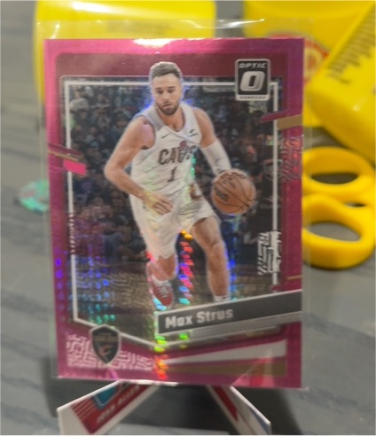 2023-24 Panini Donruss Optic #38 Max Strus — front