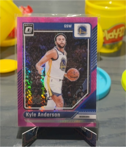 2024-25 Panini Donruss Optic #124 Kyle Anderson Pink Hyper Prizm Golden State Warriors — front