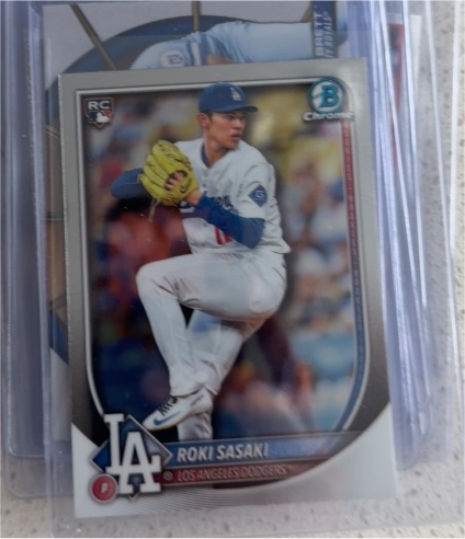 2025 Bowman Chrome #12 Roki Sasaki — front