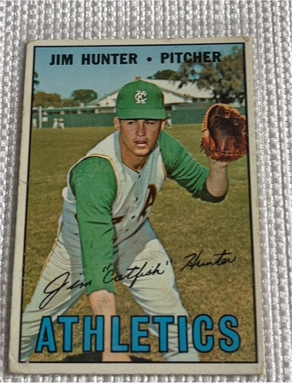 1967 Topps #369 Jim "Catfish" Hunter — front