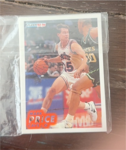 1993-94 Fleer #39 Mark Price — front