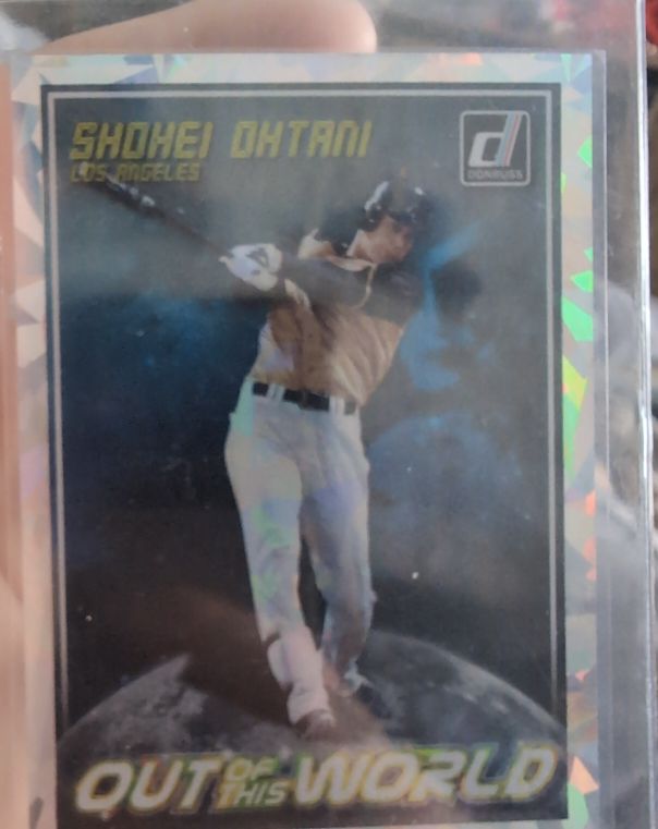 2018 Donruss Out of This World #OW5 Shohei Ohtani — front