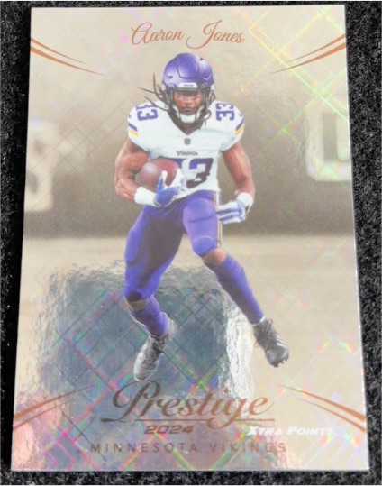 2024 Panini Prestige #193 Aaron Jones — front