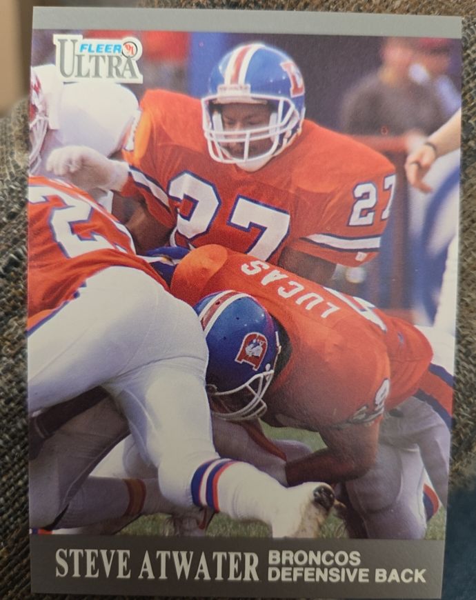 1991 Fleer Ultra #33 Steve Atwater — front