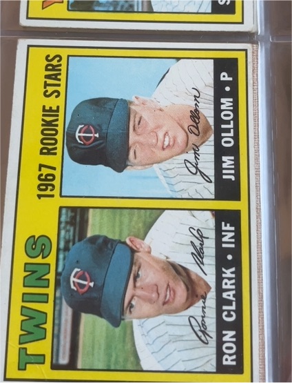 1967 Topps #137 Twins Rookie Stars Ron Clark / Jim Ollom — front