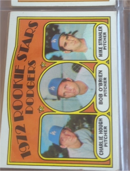 1972 Topps #198 Dodgers Rookie Stars Charlie Hough, Mike Strahler, Bob O'Brien — front