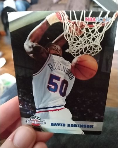 1993 SkyBox NBA Hoops #279 David Robinson — front