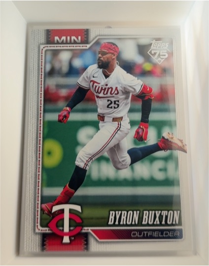 2026 Topps #255 Byron Buxton — front