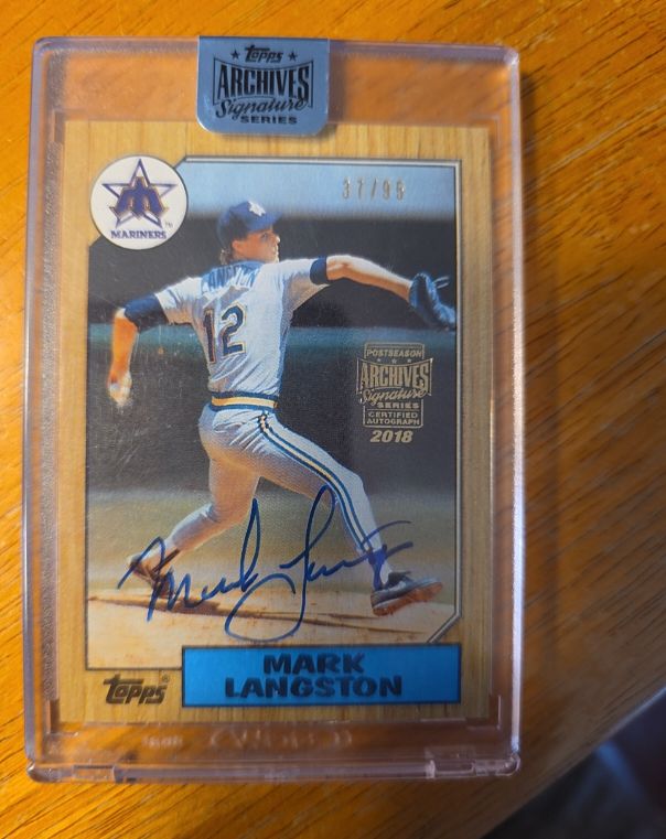 1987 Topps #215 Mark Langston — front