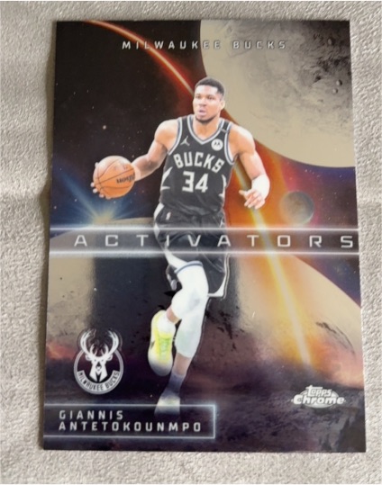 2025-26 Topps Chrome #AC-4 Giannis Antetokounmpo Activators — front