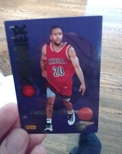 1995-96 Topps Stadium Club #327 Damon Stoudamire Rookie — front