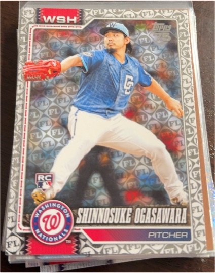 2026 Topps Series 1 #32 Shinnosuke Ogasawara — front