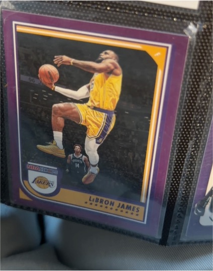 2022-23 Panini NBA Hoops Purple #170 LeBron James — front
