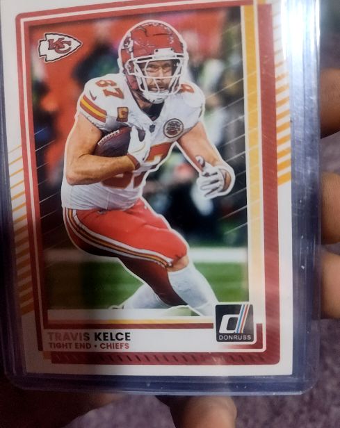 2025 Panini Donruss #191 Travis Kelce — front