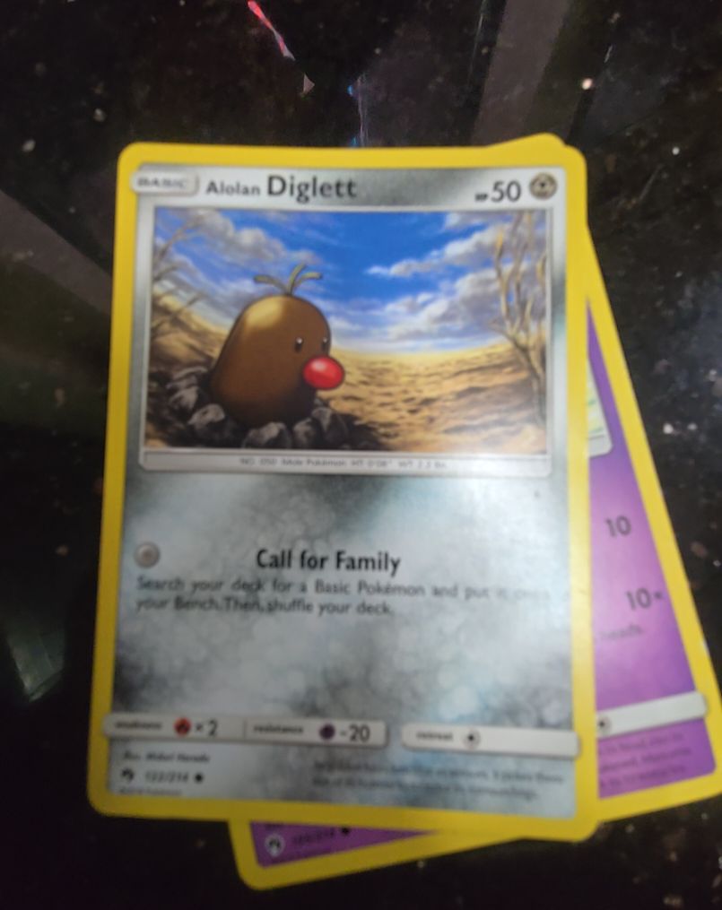 2017 Pokemon Sun & Moon Lost Thunder #122 Alolan Diglett — front