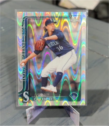 2025 Topps Chrome #11 Logan Gilbert Raywave Refractor — front