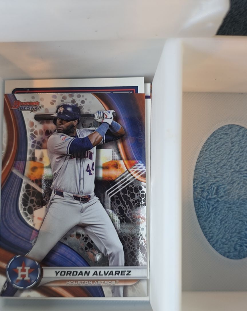 2024 Bowman's Best #29 Yordan Alvarez — front