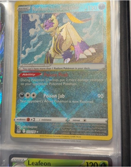 2022 Pokémon Lost Origin #123 Hisuian Sneasler Radiant — front