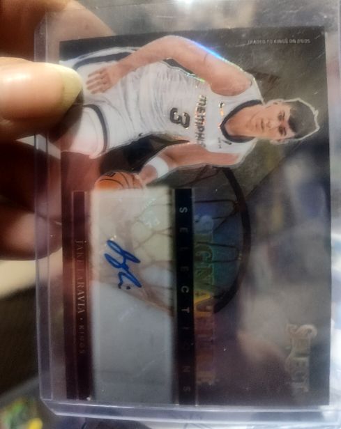 2024-25 Panini Select Signature Selections #SS-LAR Jake LaRavia — front