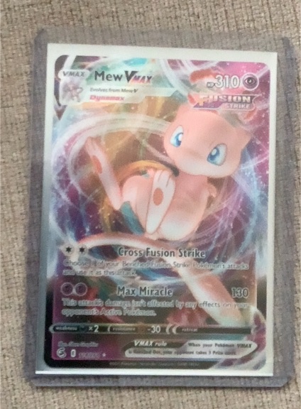 2022 Pokémon TCG Fusion Strike #114 Mew VMAX — front