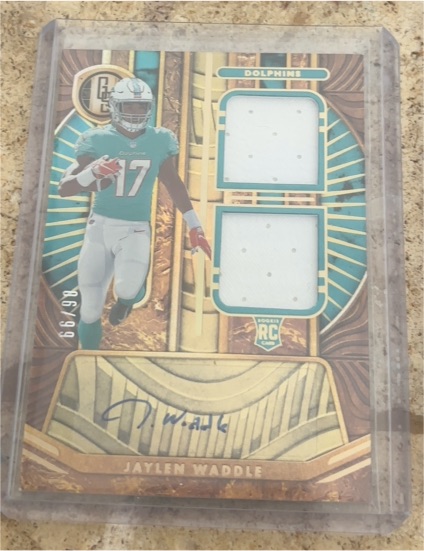 2021 Panini Gold Standard #283 Jaylen Waddle Rookie Jersey Auto — front