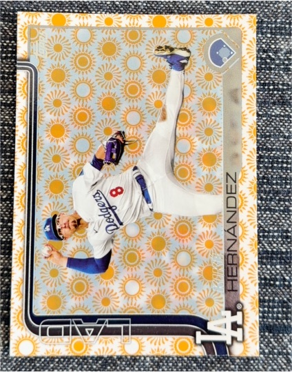 2025 Topps Series 2 #616 Enrique Hernandez Holiday Sun — front