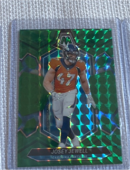 2024 Panini Mosaic #33 Josey Jewell — front