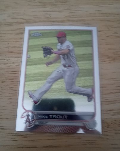 2022 Topps Chrome #200 Mike Trout — front
