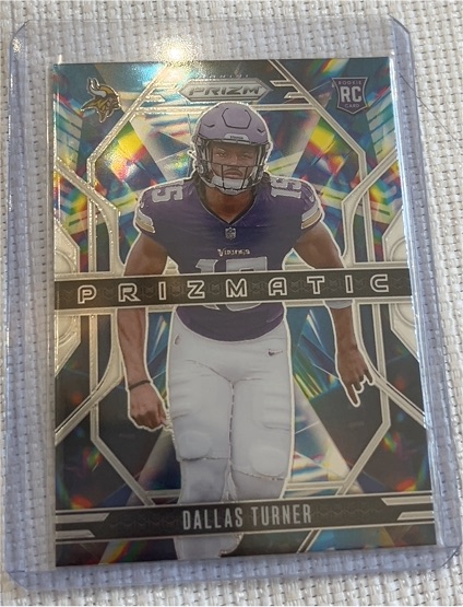 2024 Panini Prizm Prizmatic #17 Dallas Turner — front