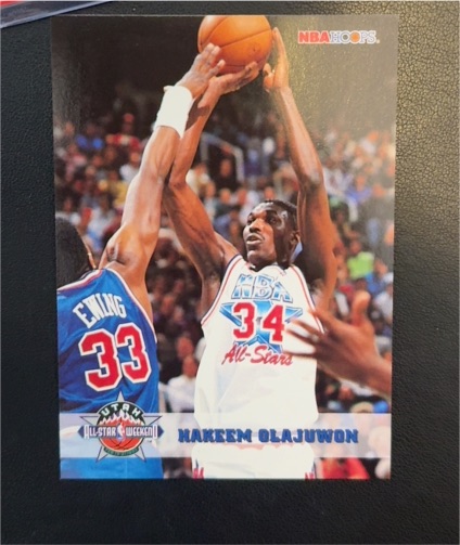 1993 NBA Hoops #277 Hakeem Olajuwon — front