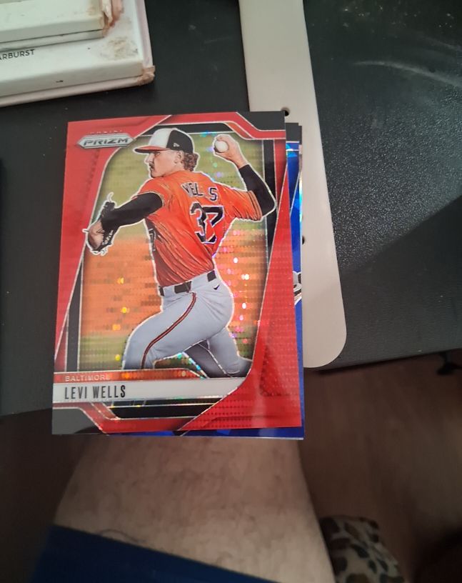 2025 Panini Prizm #68 Levi Wells — front