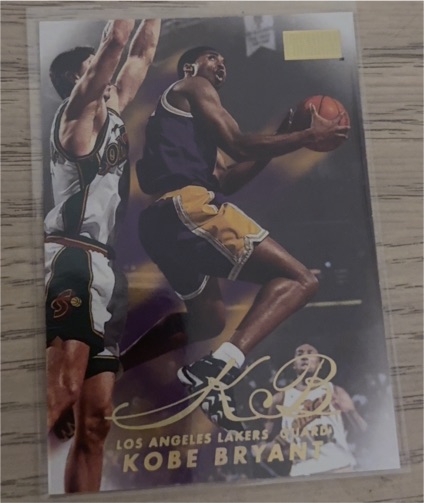 1998-99 Skybox Premium #44 Kobe Bryant — front