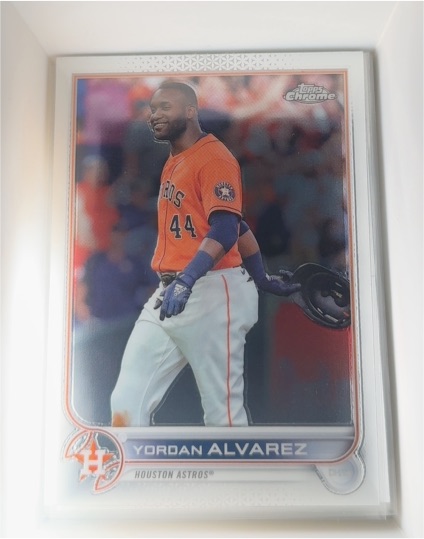 2022 Topps Chrome #180 Yordan Alvarez — front