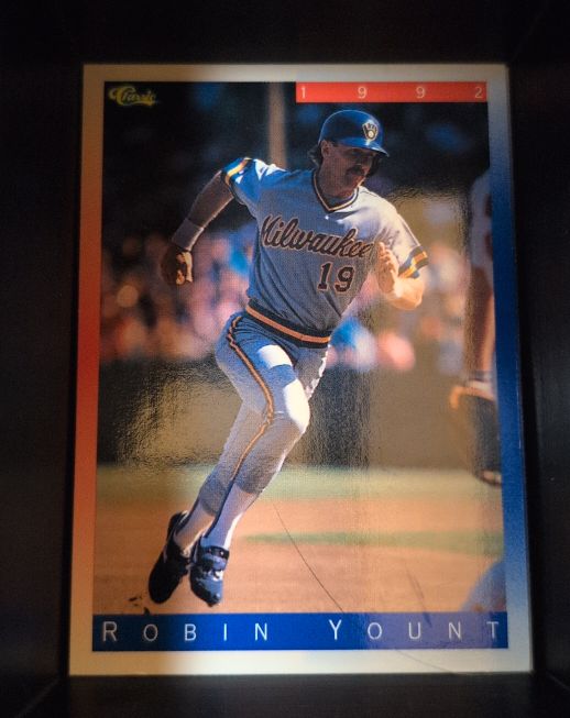 1992 Classic #T30 Robin Yount — front