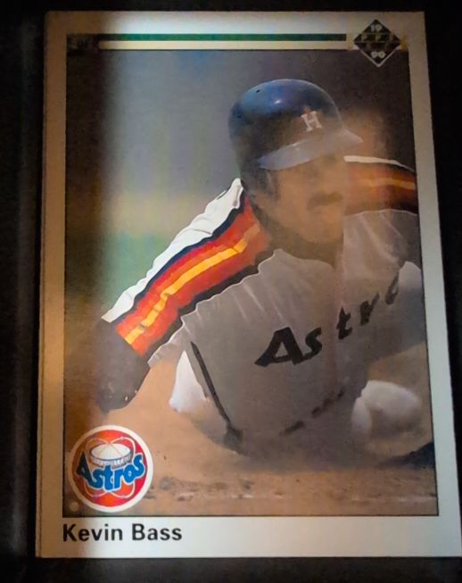 1990 Upper Deck #302 Kevin Bass — front