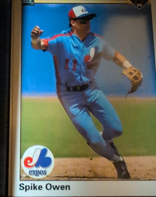 1990 Upper Deck #291 Spike Owen — front
